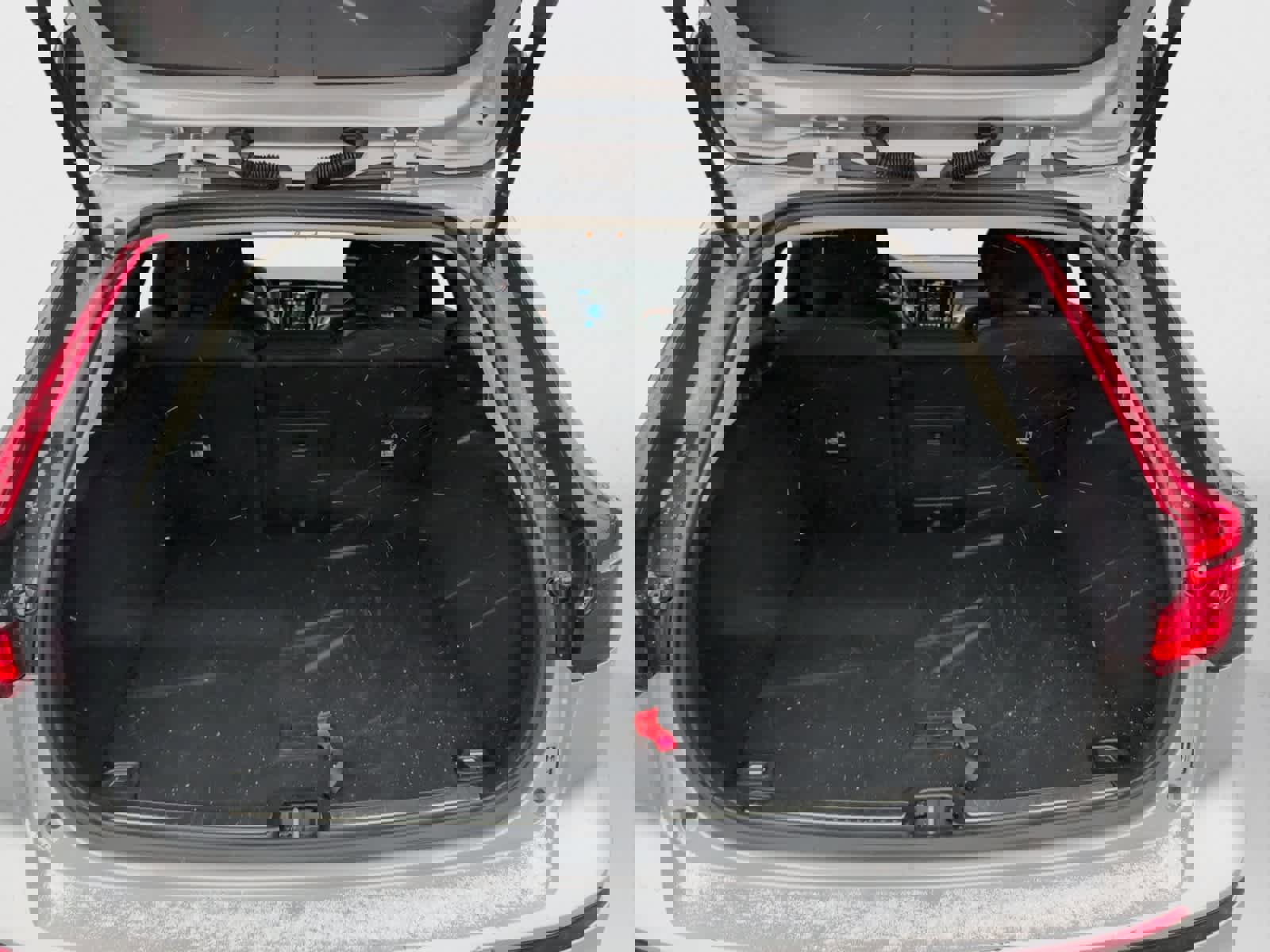 Used 2025 Volvo V60 B5 Cross Country Plus image 20