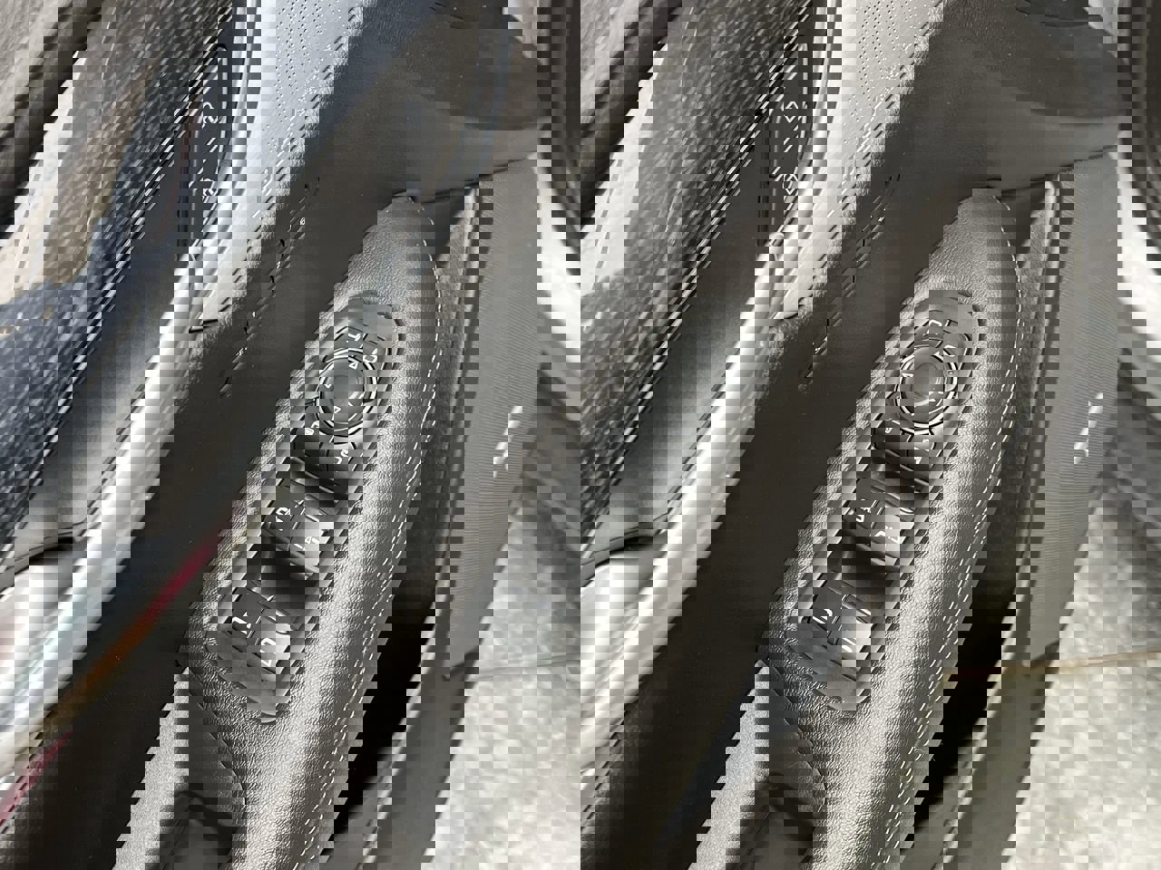 Certified 2024 Cadillac XT5 Premium Luxury image 10