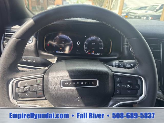 Used 2024 Jeep Wagoneer L Series II w/ Flexible Seating Group AWD/4WD image 26