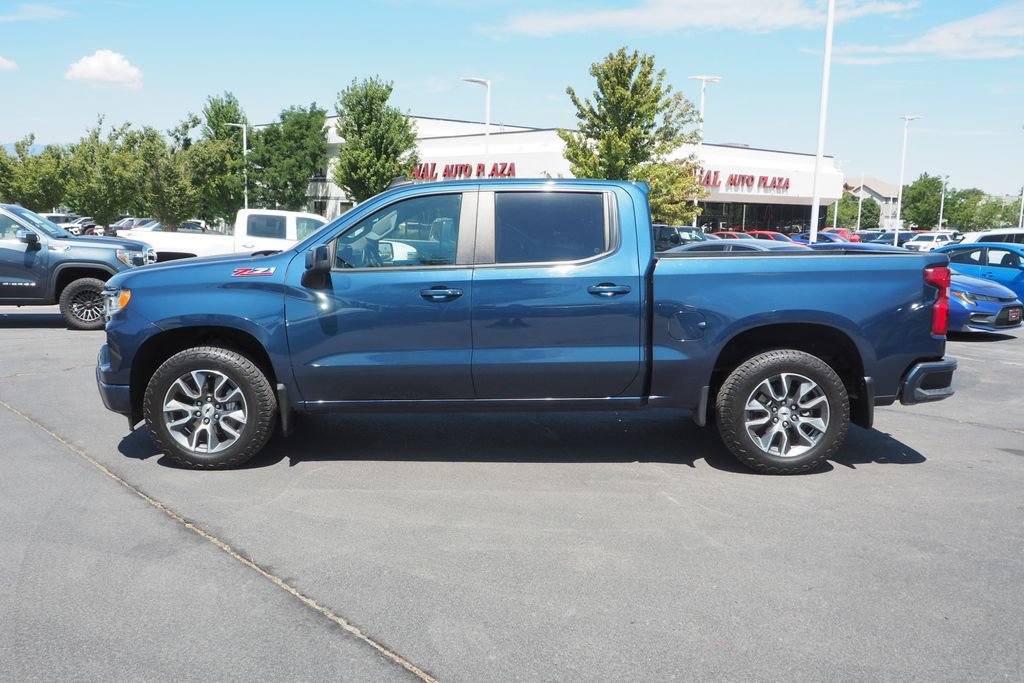 Used 2022 Chevrolet Silverado 1500 RST AWD/4WD image 4