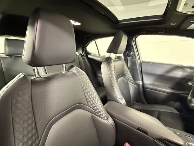 Used 2021 Lexus UX 200 w/ Premium Package FWD image 33