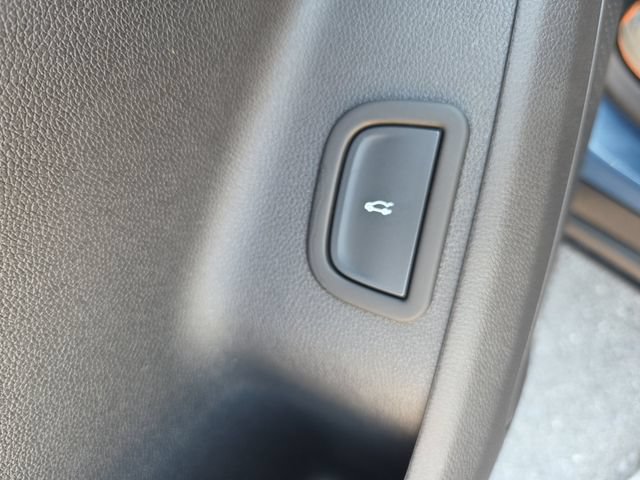 Certified 2026 Chevrolet Traverse LT w/ LPO, Floor Liner Package AWD/4WD image 25