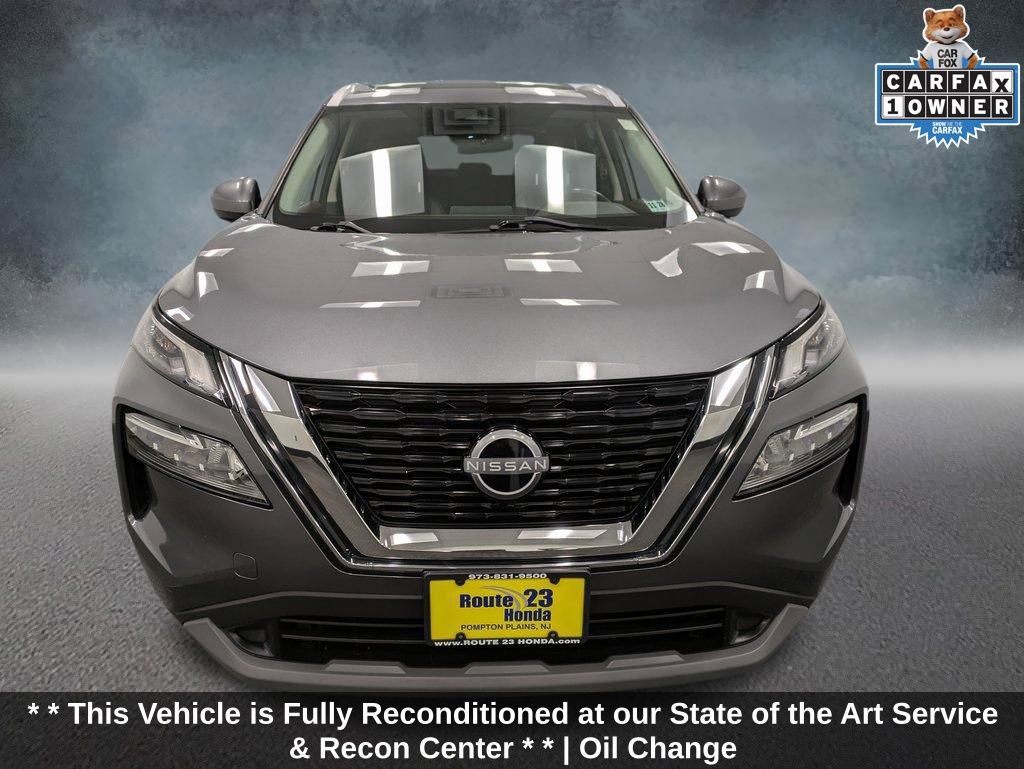 Used 2023 Nissan Rogue SV w/ SV Premium B Package image 2