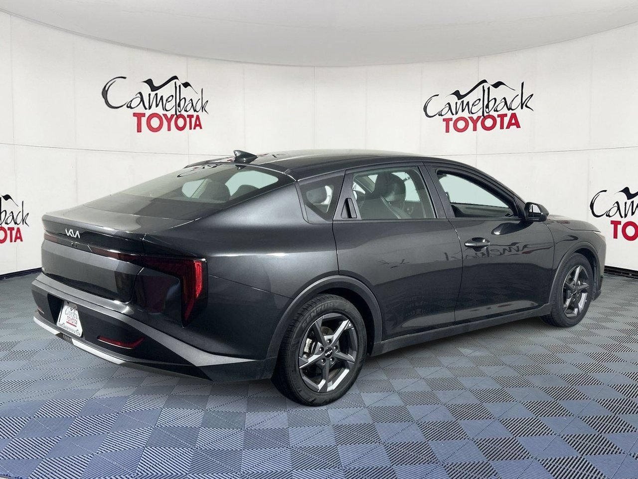 Used 2025 Kia K4 FWD image 7