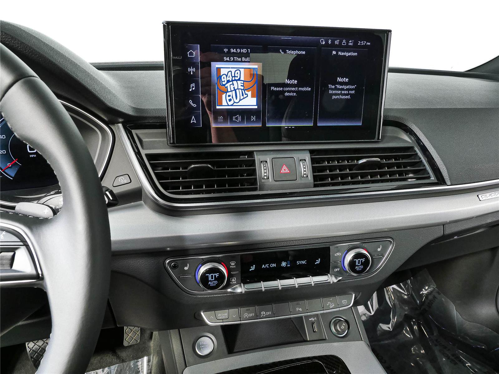 Used 2024 Audi Q5 2.0T Premium w/ Summer of Audi Package AWD/4WD image 12