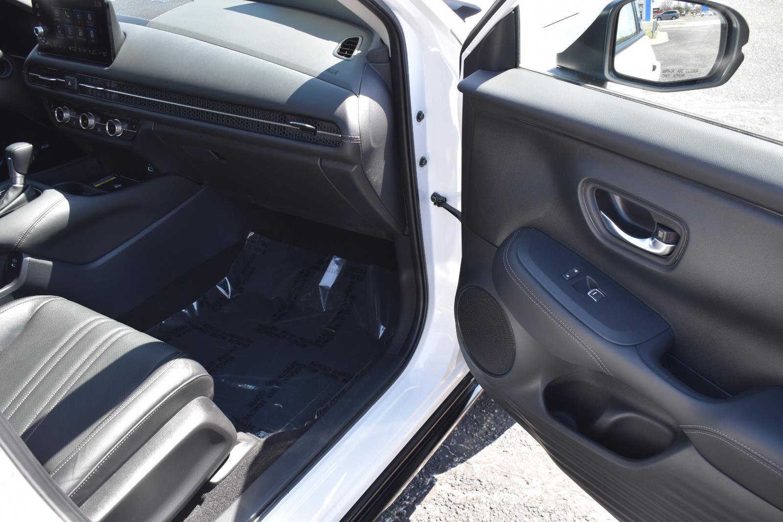 Used 2024 Honda HR-V EX-L image 16