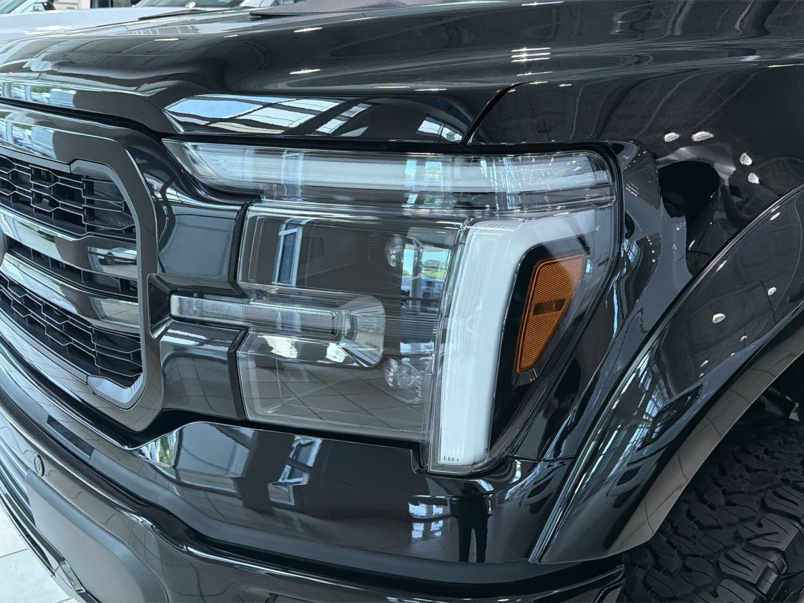 New 2026 Ford F150 Lariat w/ Equipment Group 502A High AWD/4WD image 11