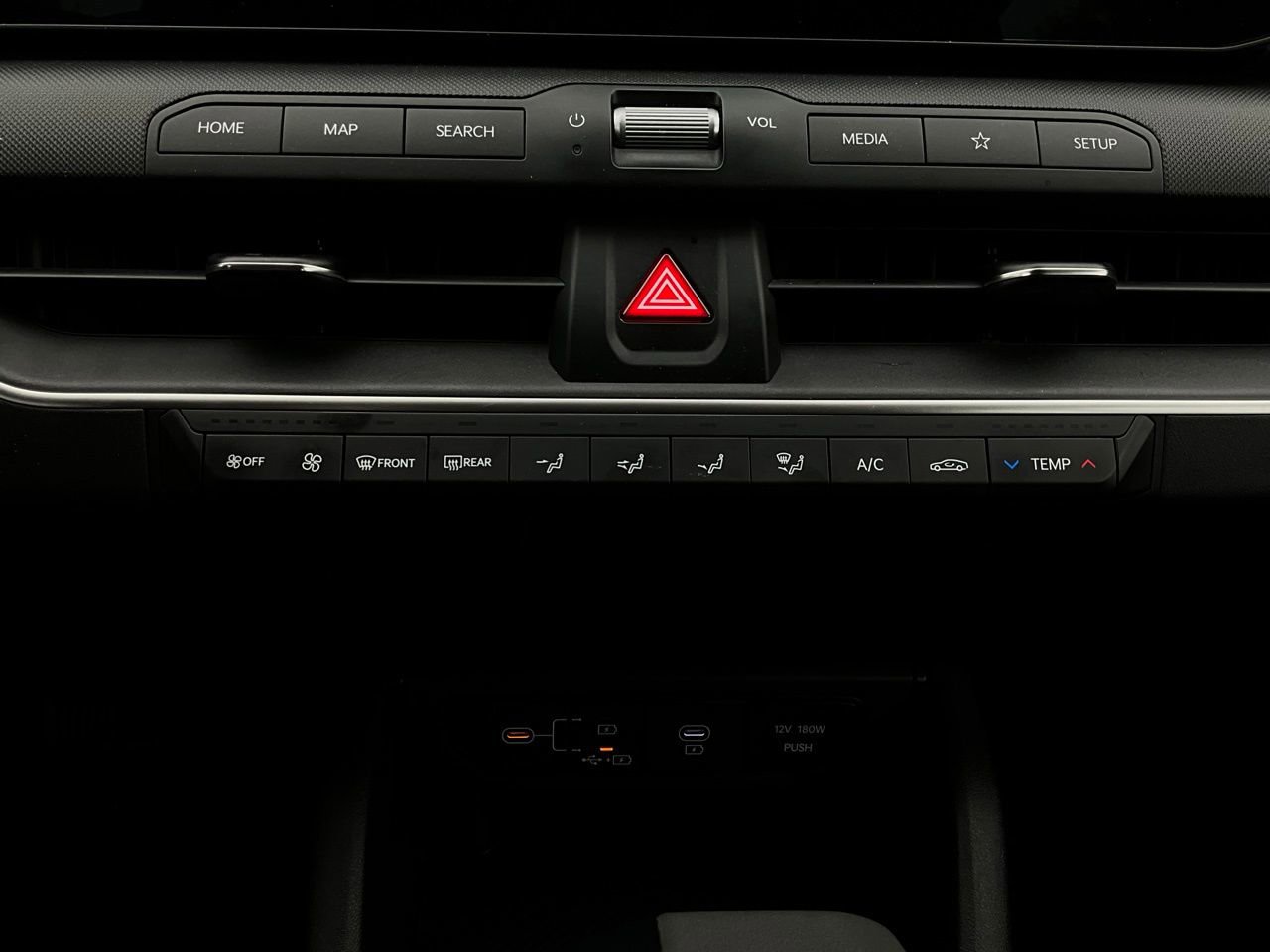 Used 2025 Kia K4 LXS image 28