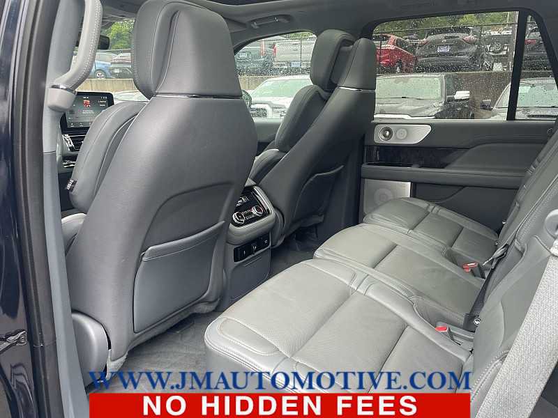 Used 2021 Lincoln Navigator Reserve w/ Luxury Package AWD/4WD image 5