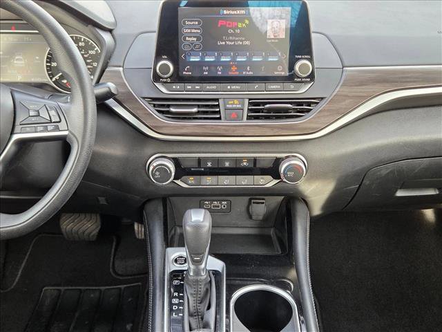 Used 2023 Nissan Altima 2.5 SV image 15