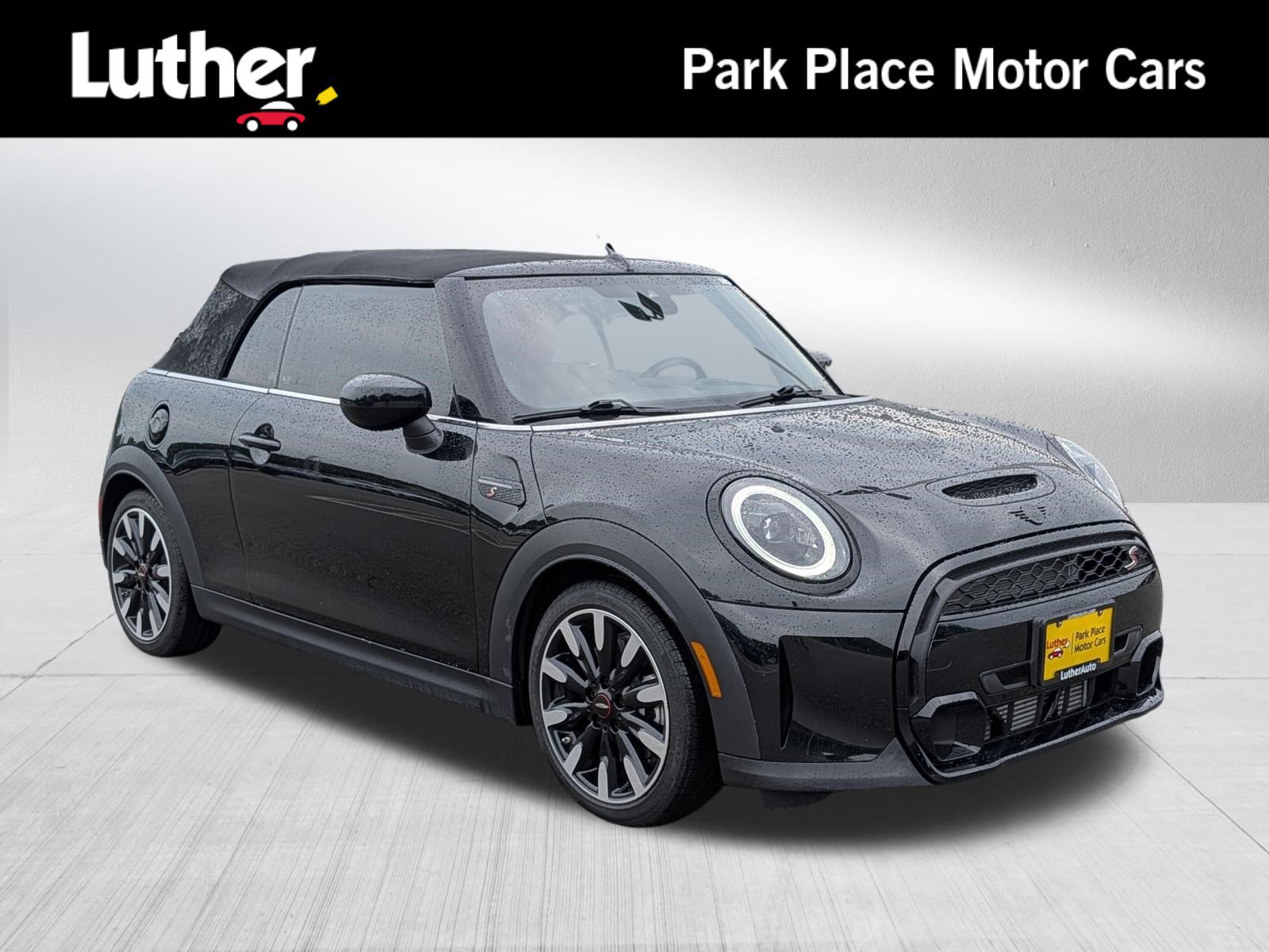 Used 2023 MINI Cooper S w/ Signature Upholstery Package FWD image 1