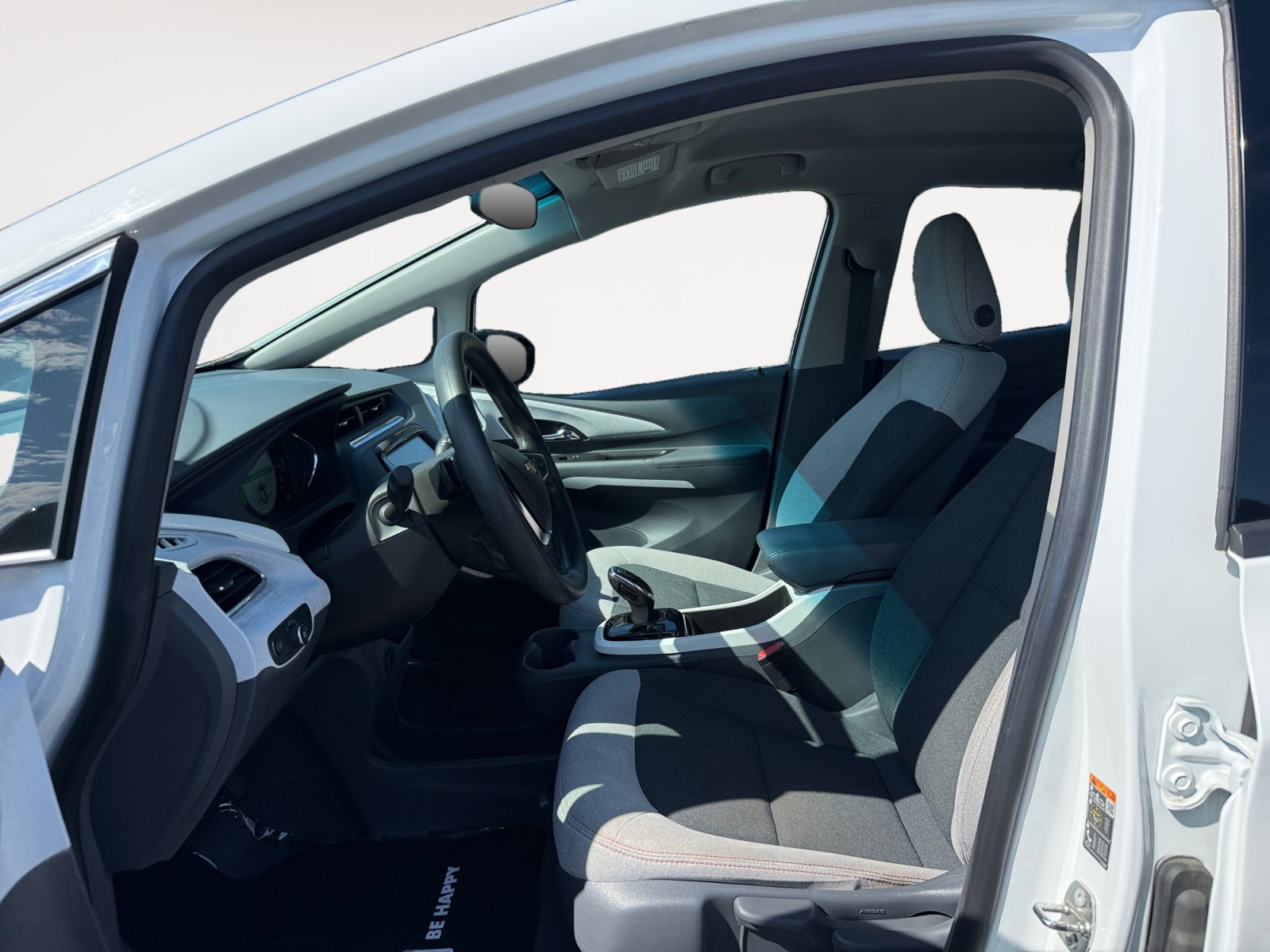 Used 2018 Chevrolet Bolt LT FWD image 10