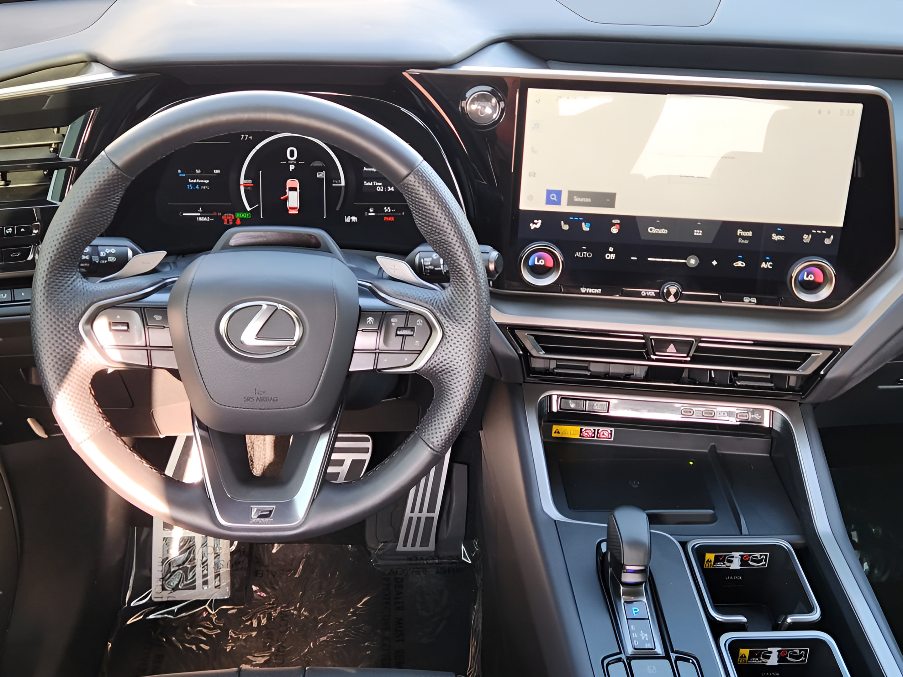 Used 2025 Lexus TX 500h AWD w/ Technology Package image 20