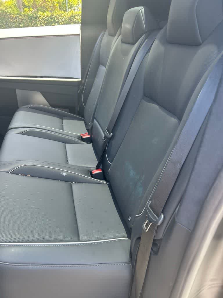 Used 2024 Tesla Cybertruck AWD Crew Cab image 6