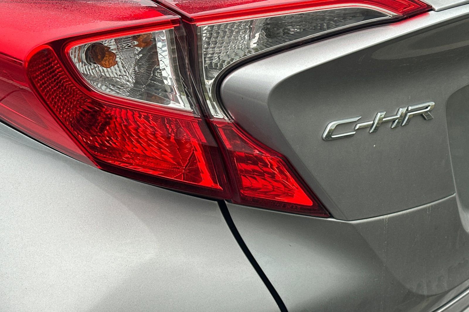 Used 2018 Toyota C-HR XLE image 6