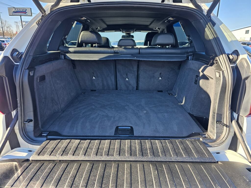 Used 2016 BMW X5 xDrive50i AWD/4WD image 16