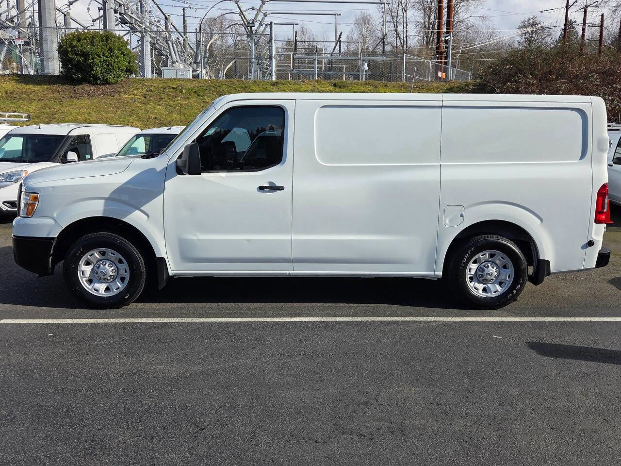 Used 2020 Nissan NV 2500 SV w/ Navigation Package image 4