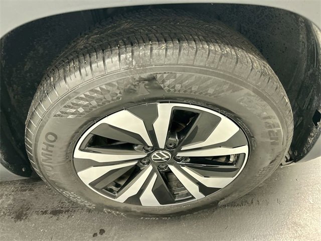 Certified 2025 Volkswagen Atlas SE image 11