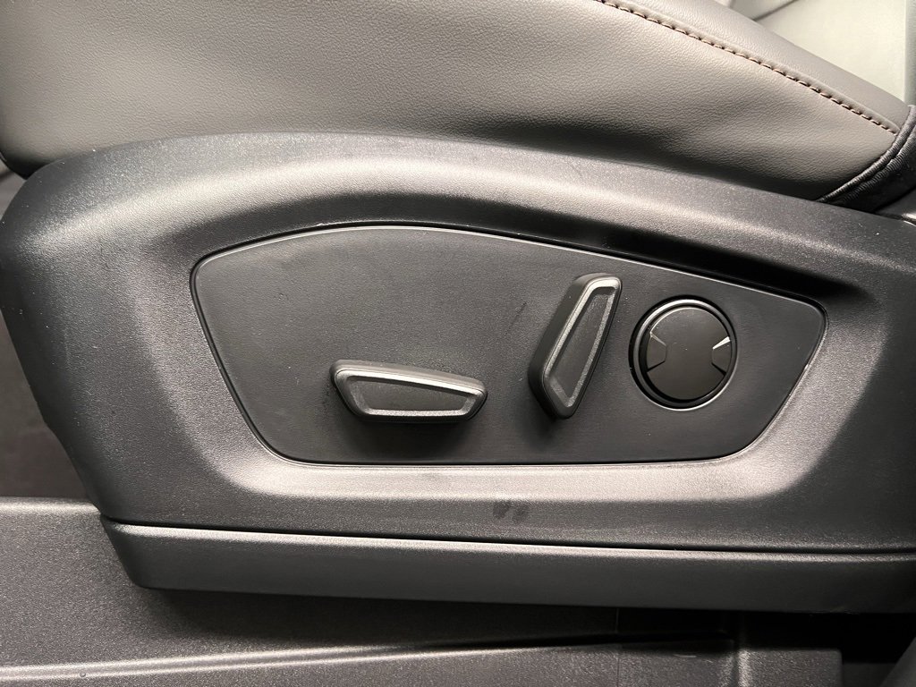 New 2026 Ford Explorer Active w/ Active Comfort Package image 27