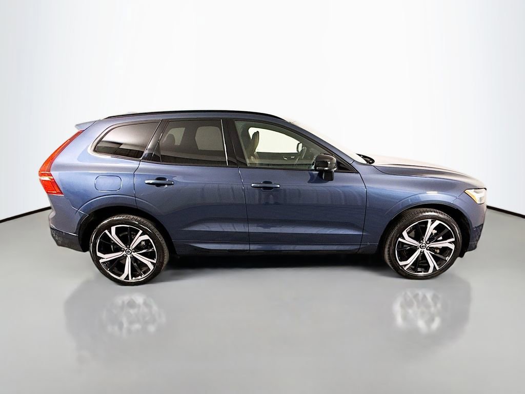 Used 2024 Volvo XC60 T8 Ultimate w/ Climate Package AWD/4WD image 8