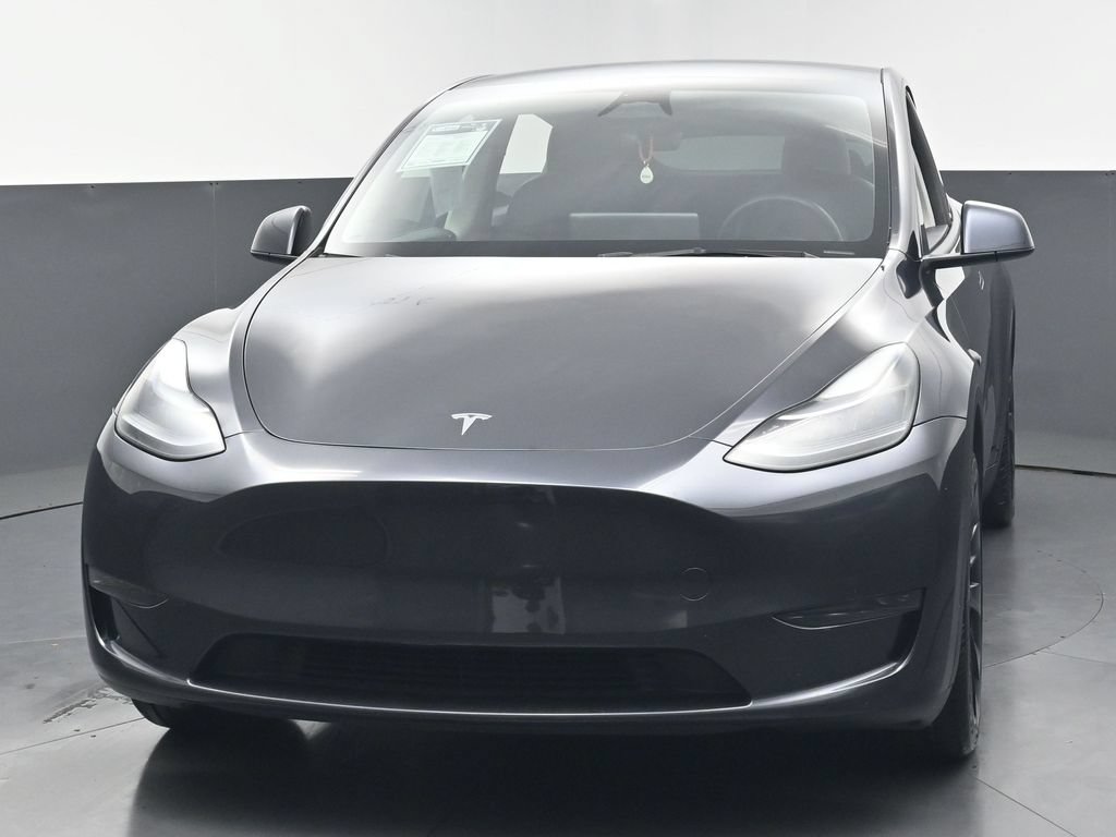 Used 2024 Tesla Model Y 2WD image 12