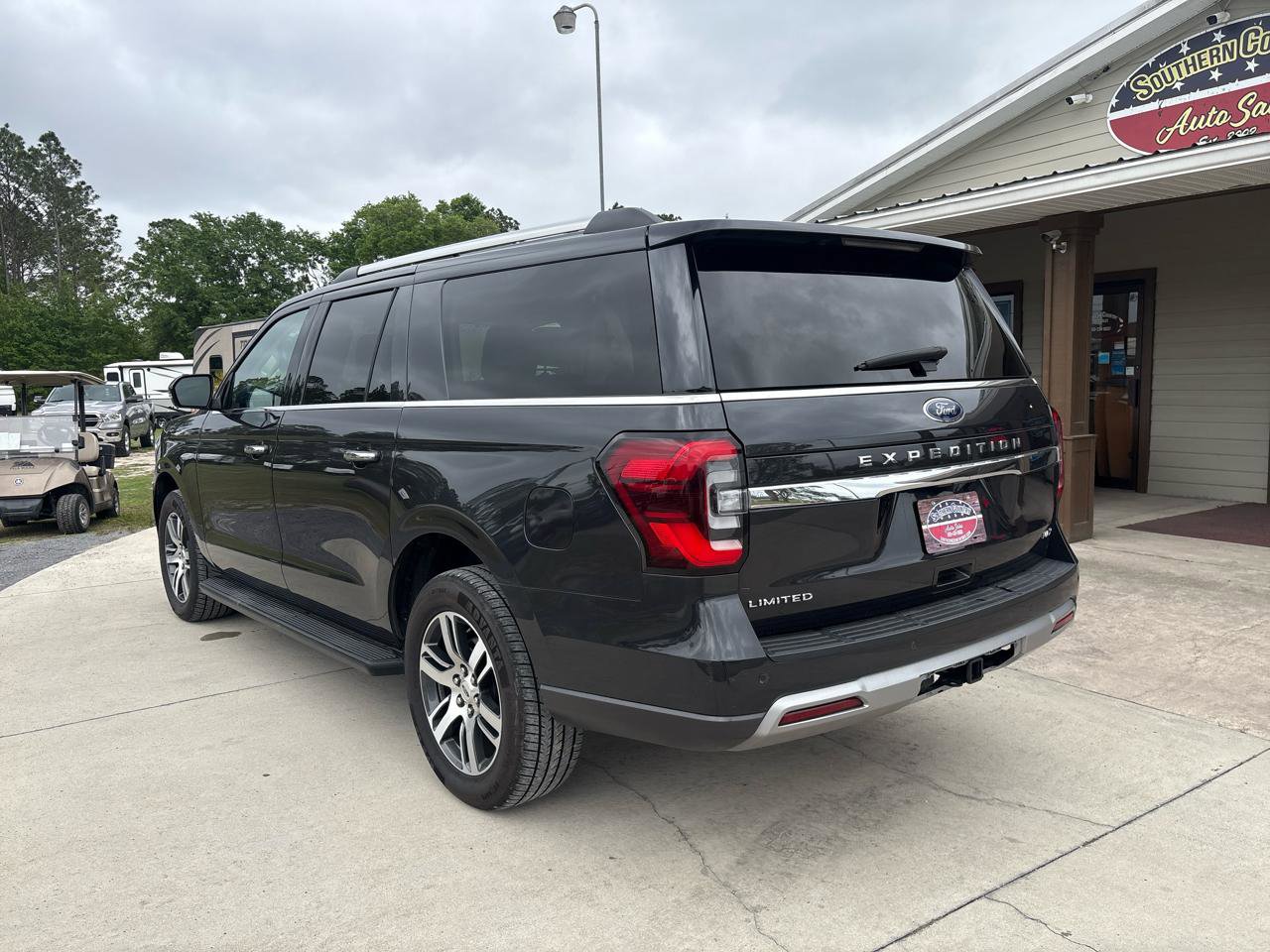 Used 2024 Ford Expedition Max Limited image 7