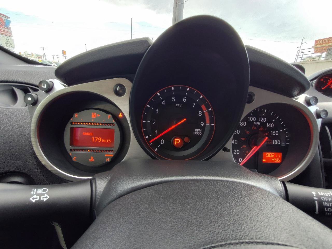 Used 2015 Nissan 370Z Coupe image 20