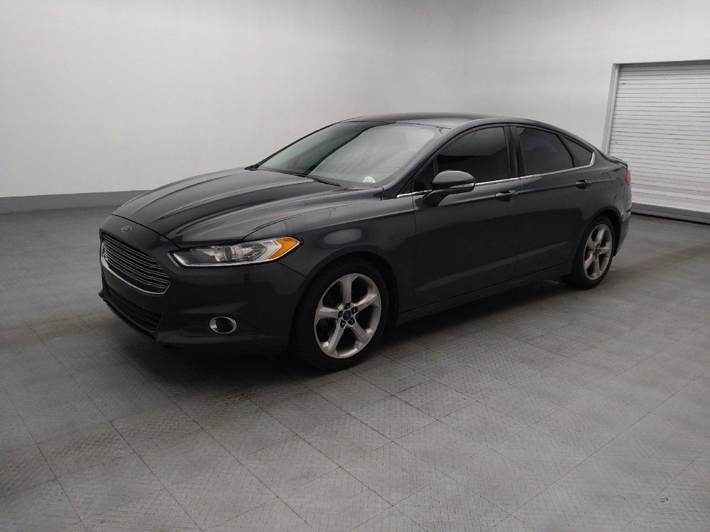 Used 2015 Ford Fusion SE w/ Equipment Group 201A FWD image 2