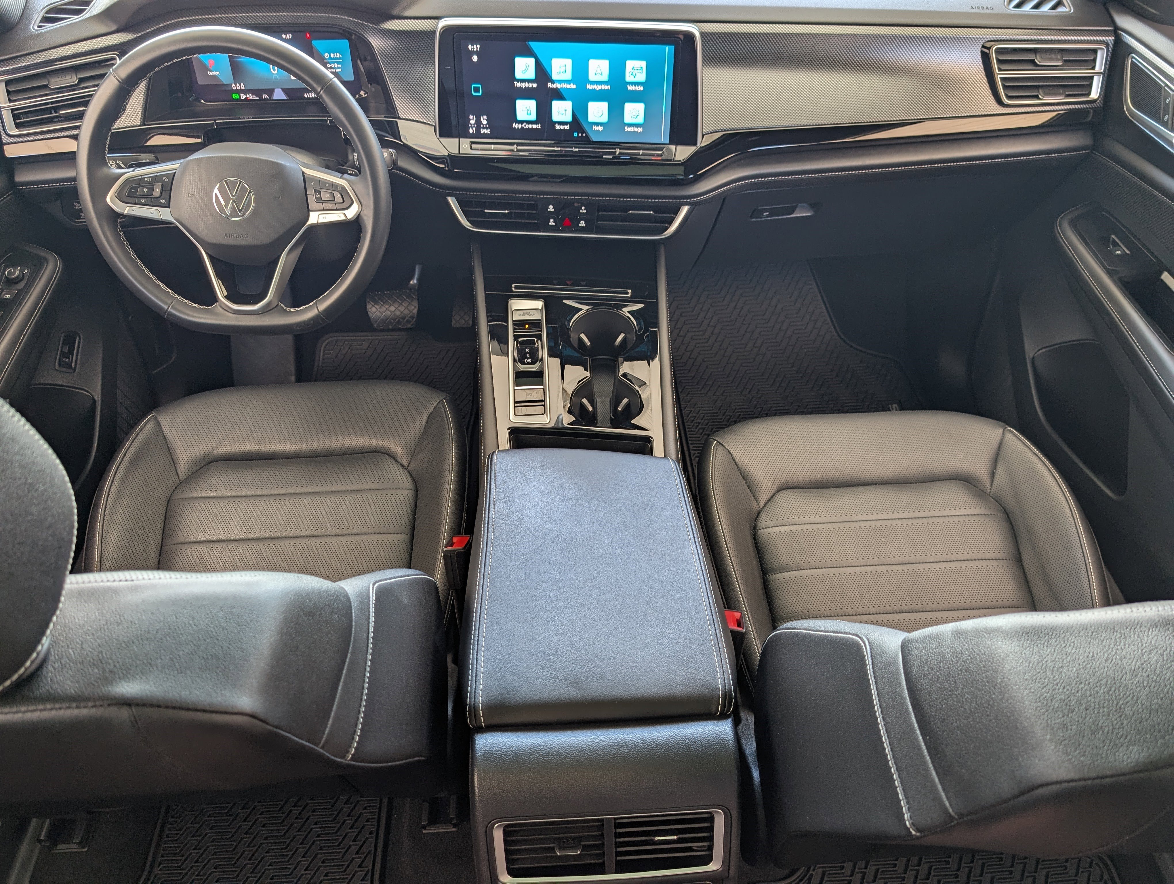 Used 2025 Volkswagen Atlas Cross Sport SEL image 23