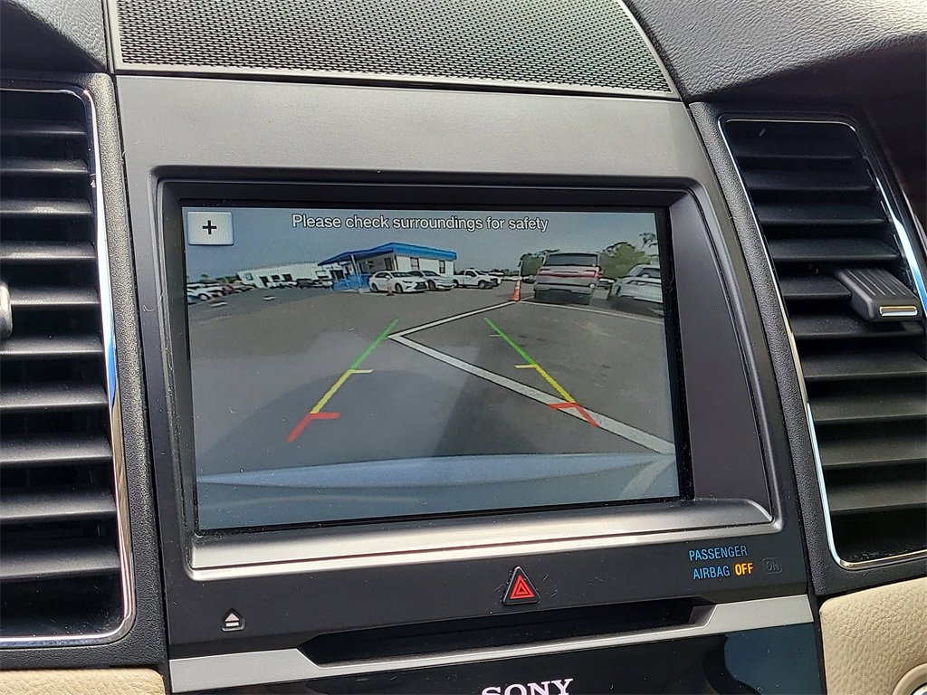 Used 2018 Ford Taurus Limited image 24