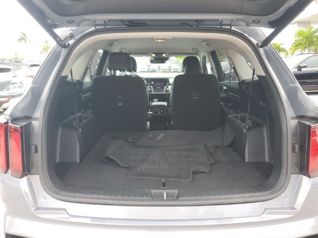 Certified 2023 Kia Sorento EX FWD image 6