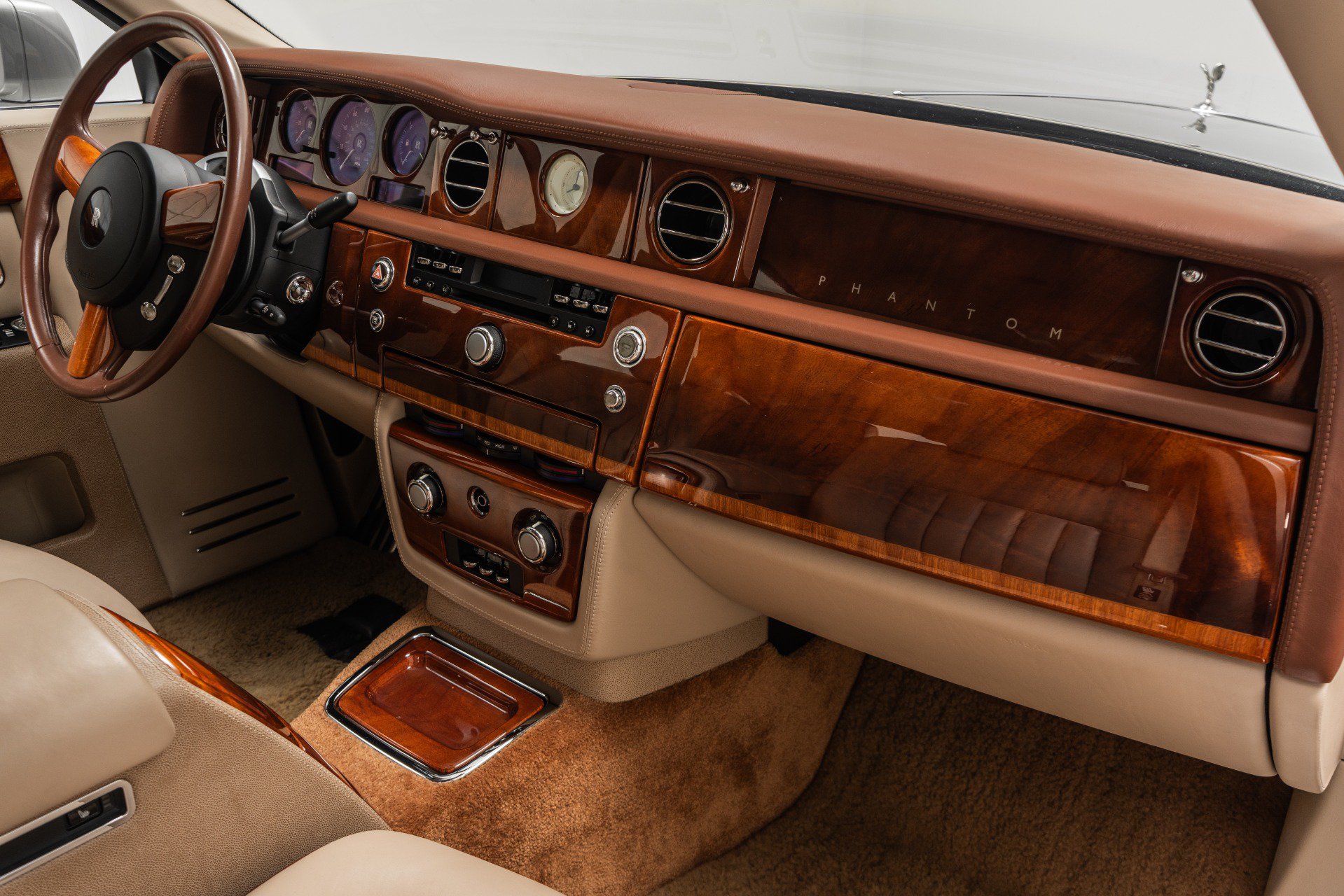 Used 2007 Rolls-Royce Phantom Sedan RWD image 14