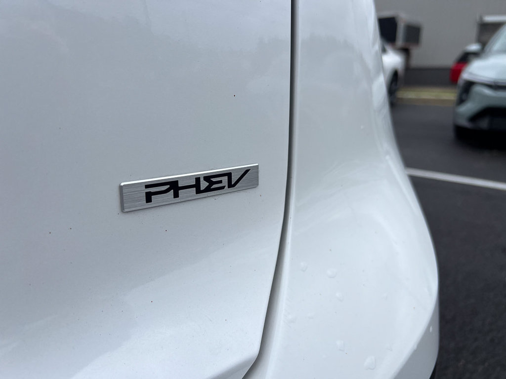 Certified 2024 Kia Niro EX w/ EX Cold Weather Package FWD image 7