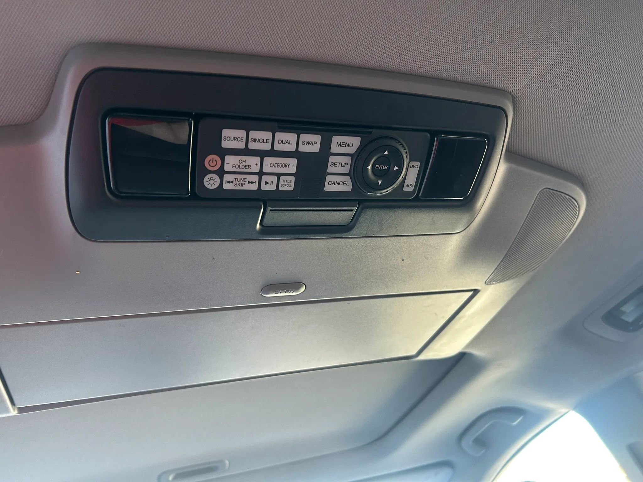 Used 2014 Honda Odyssey Touring image 18