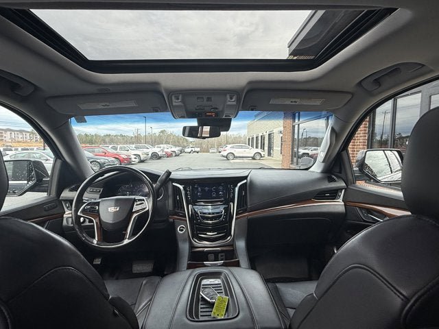 Used 2018 Cadillac Escalade Luxury image 17
