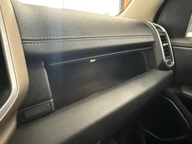 Used 2019 RAM 1500 Laramie AWD/4WD image 46