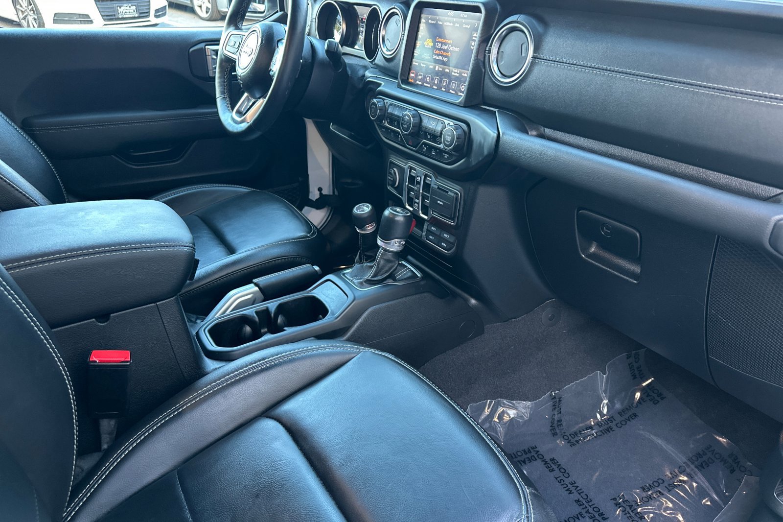 Used 2021 Jeep Wrangler Unlimited Sahara w/ Cold Weather Group image 32