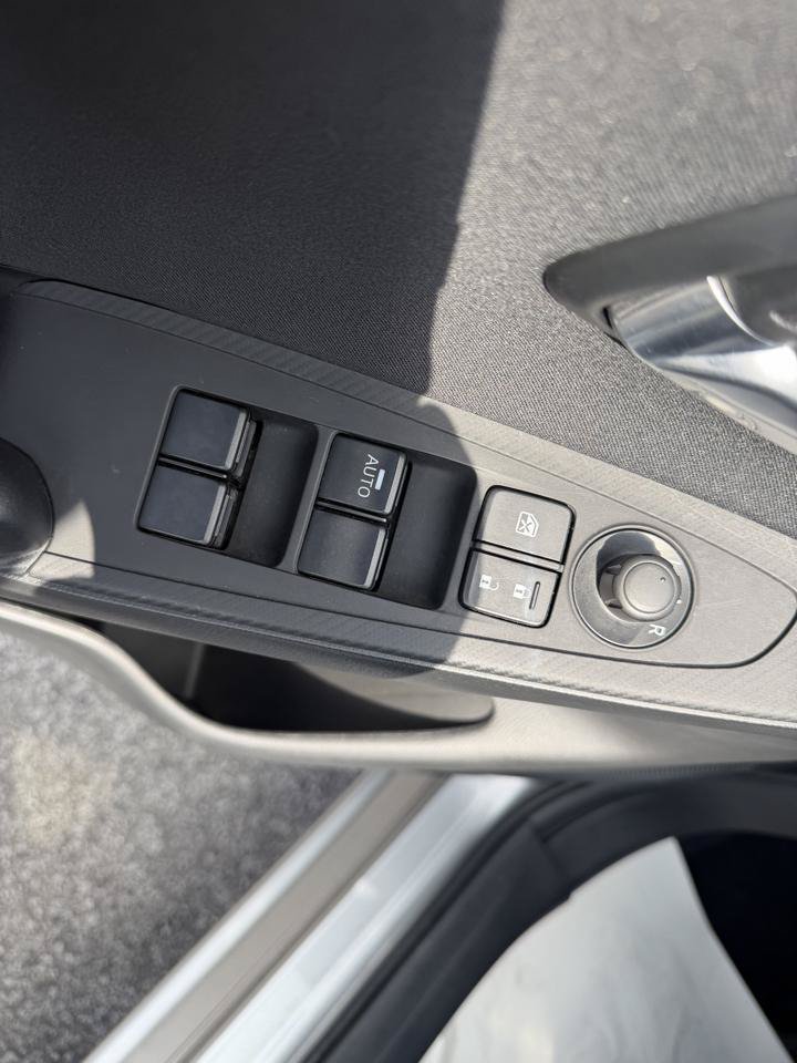 Used 2016 Scion iA FWD image 12