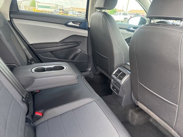 Used 2024 Volkswagen Taos SE FWD image 19