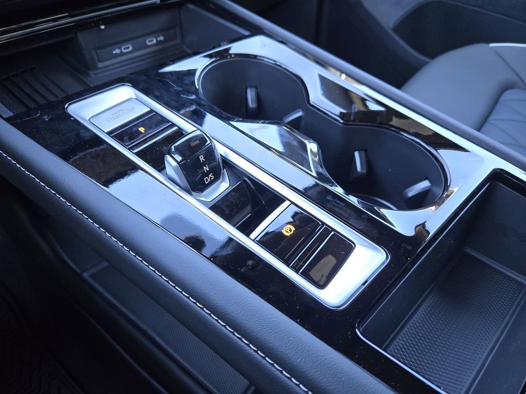 New 2026 Volkswagen Atlas Cross Sport SEL Premium R-Line image 17