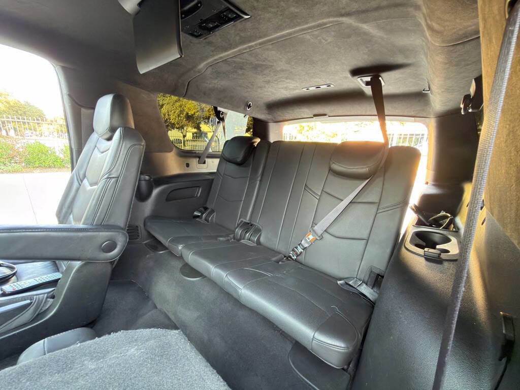 Used 2016 Cadillac Escalade ESV Platinum AWD/4WD image 22