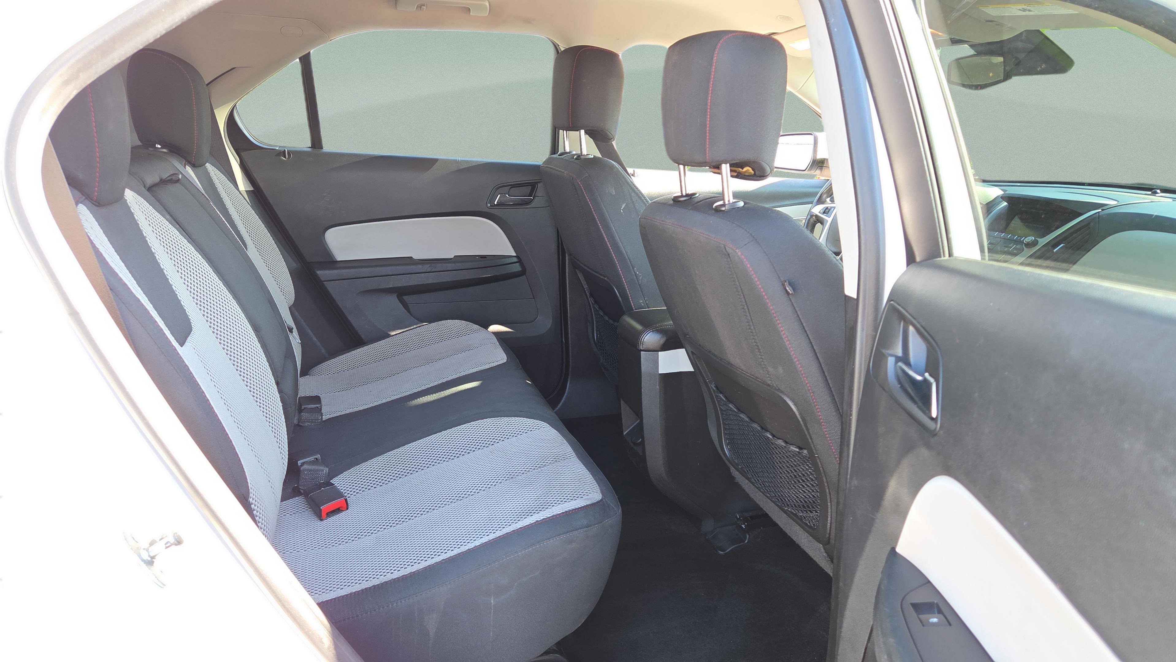 Used 2017 Chevrolet Equinox LT w/ Convenience Package image 19