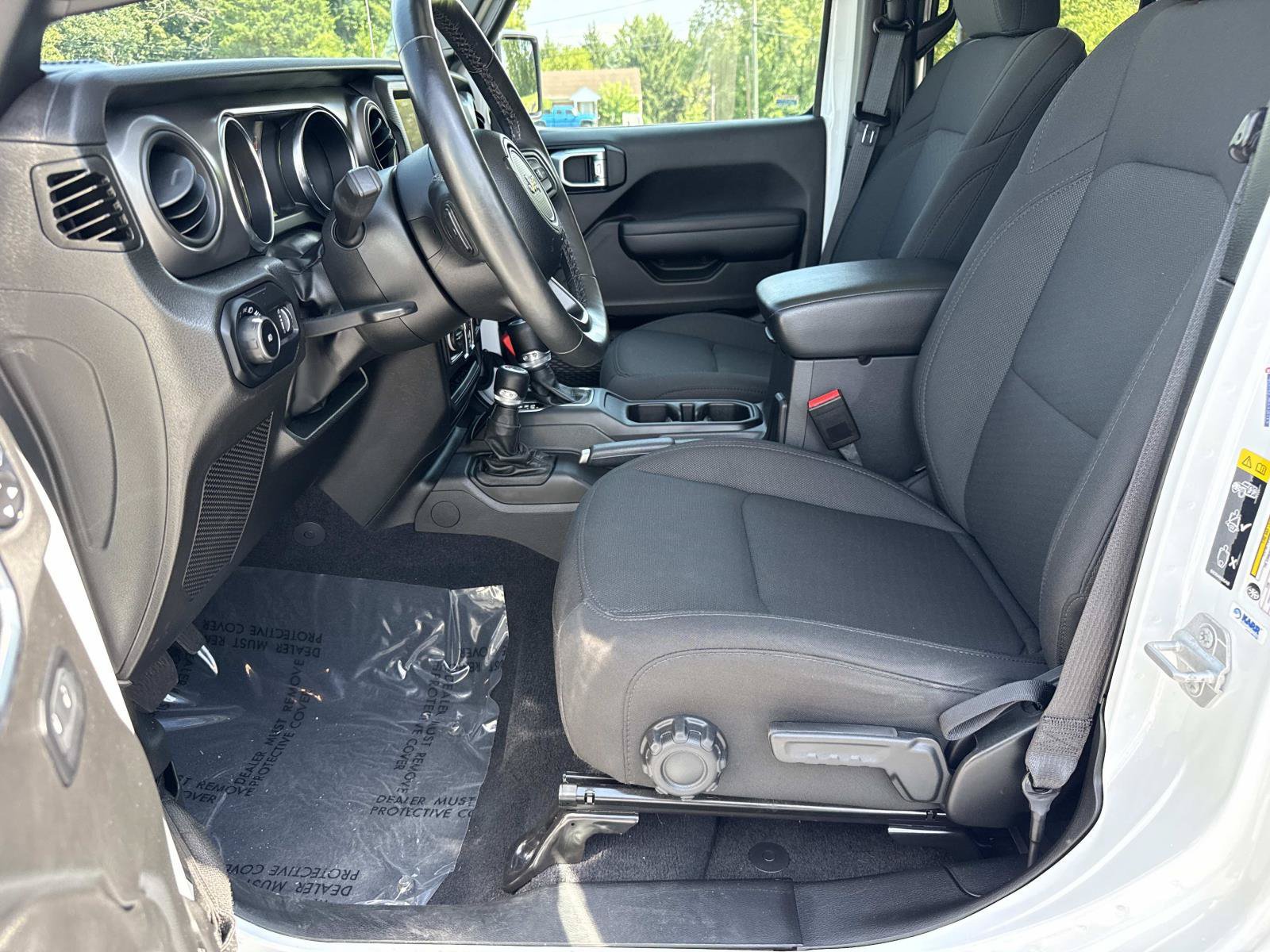 Used 2023 Jeep Wrangler Unlimited Sport AWD/4WD image 29