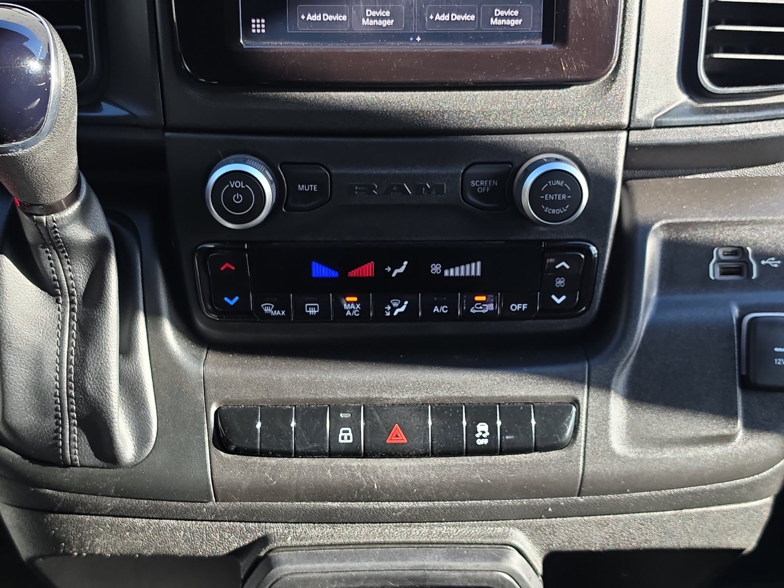 Used 2025 RAM ProMaster 2500 w/ Convenience Group FWD image 25