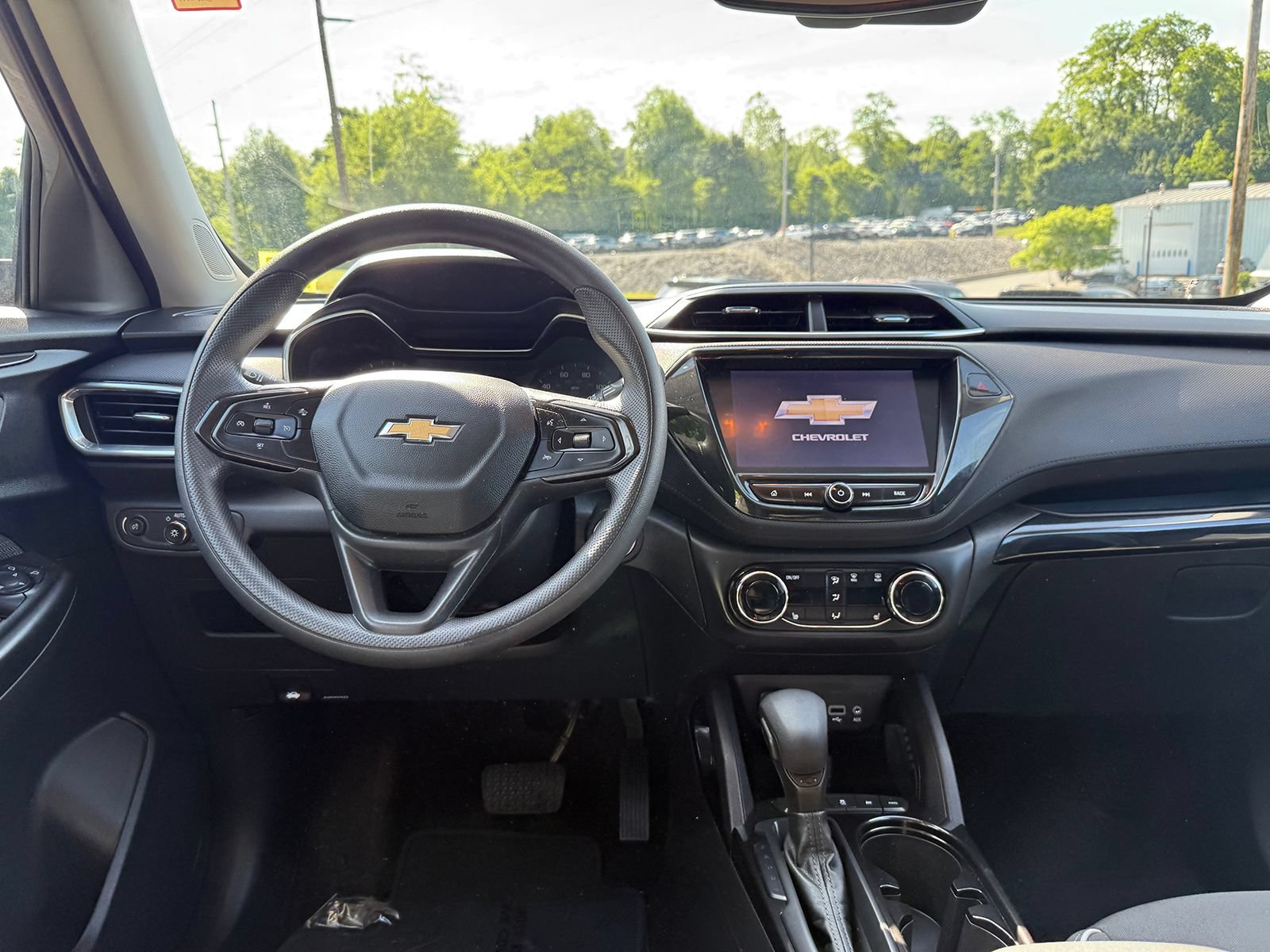 Certified 2022 Chevrolet TrailBlazer LT w/ Convenience Package AWD/4WD image 19