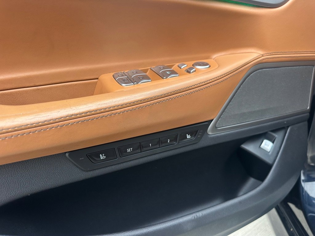 Used 2020 BMW 750i xDrive w/ Executive Package AWD/4WD image 18