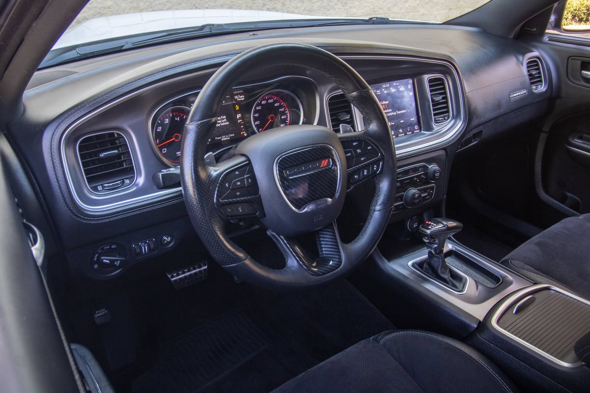 Used 2019 Dodge Charger Scat Pack w/ Technology Group RWD image 15