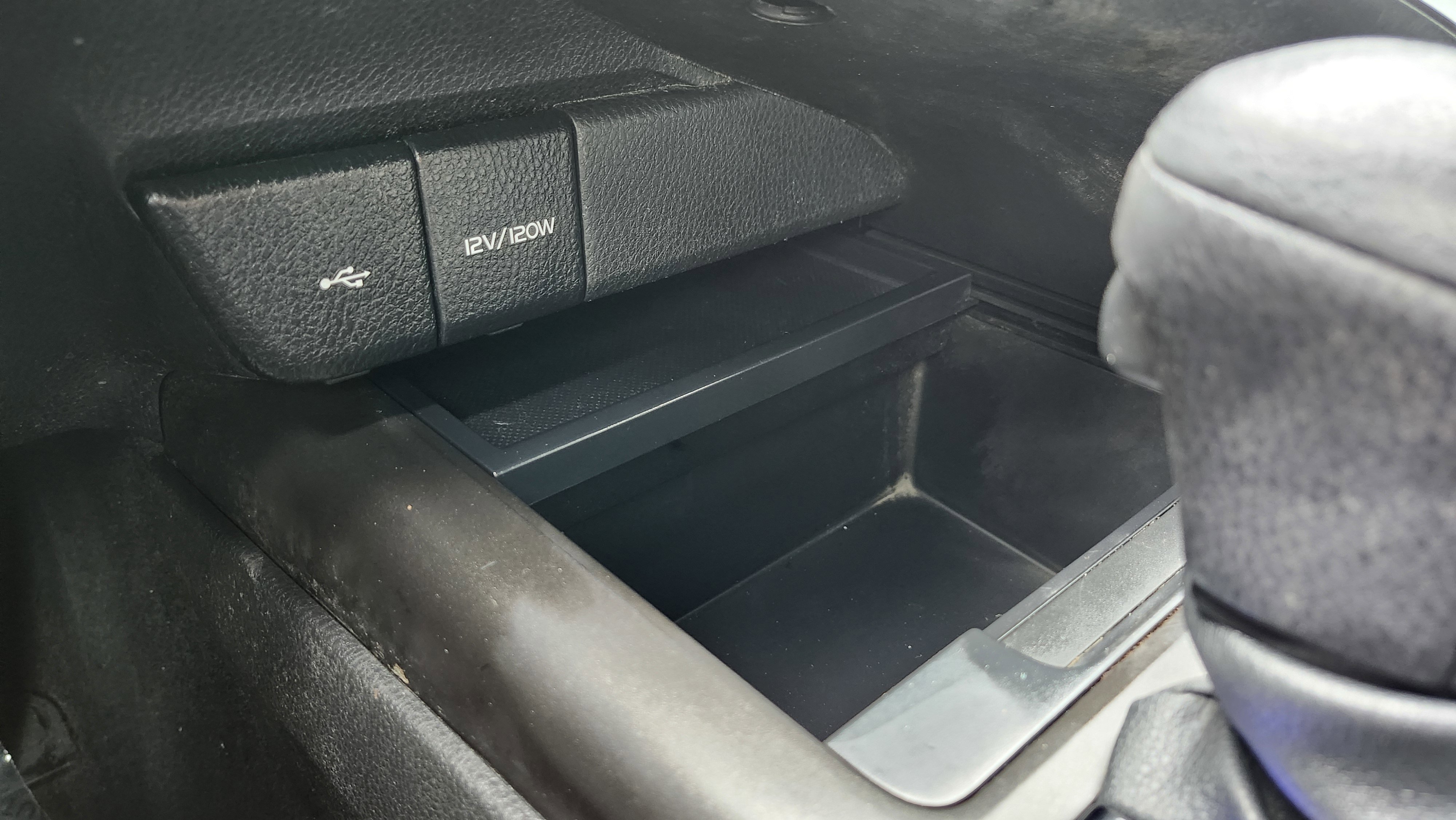 Used 2024 Toyota Camry LE image 6