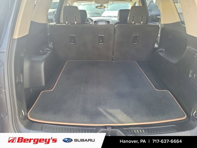 Used 2017 GMC Acadia SLE w/ Driver Alert Package I image 13