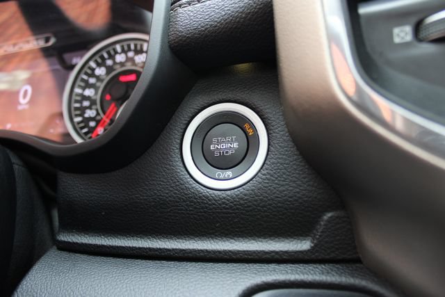 Used 2019 RAM 1500 Laramie AWD/4WD image 22